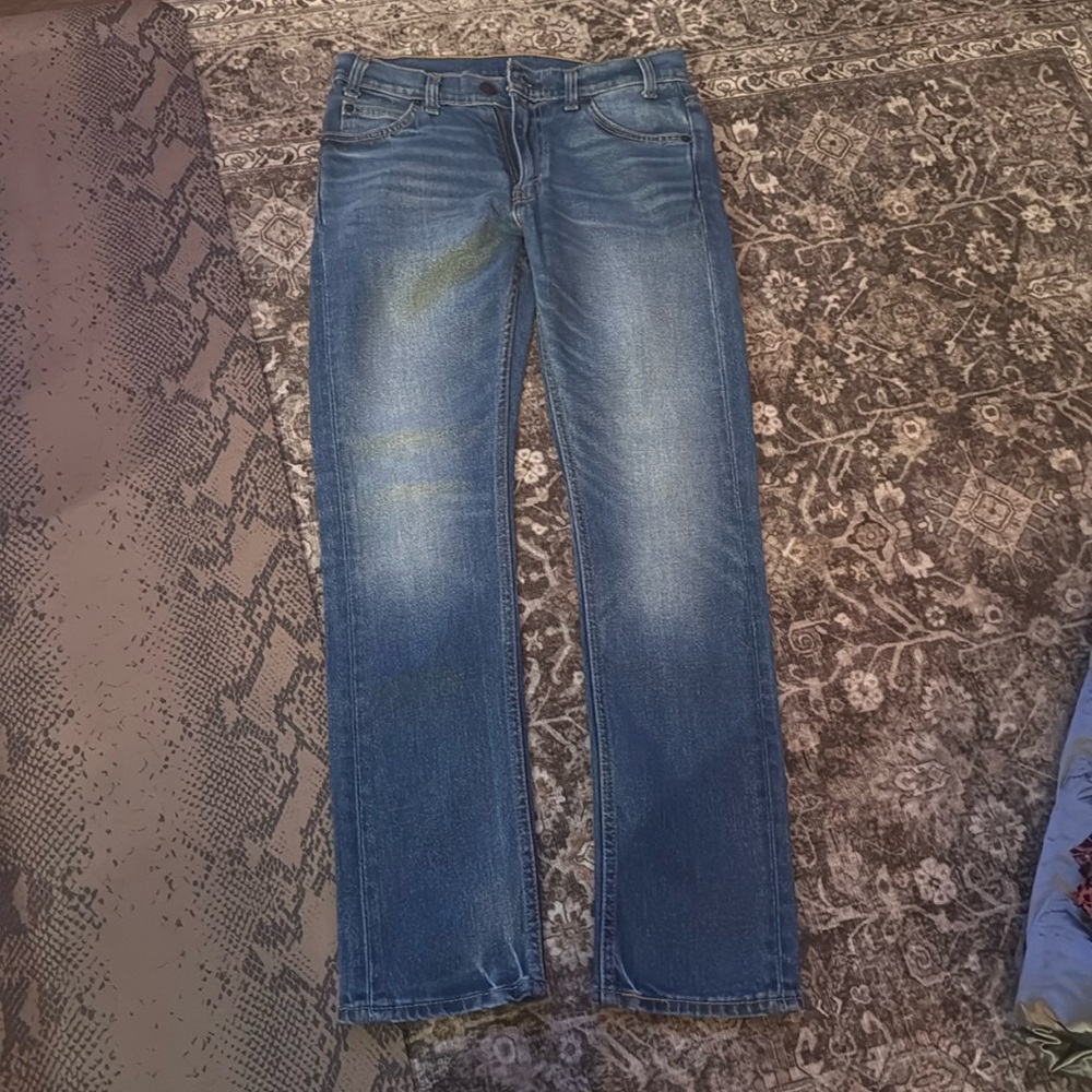 Levi’s straight leg jeans